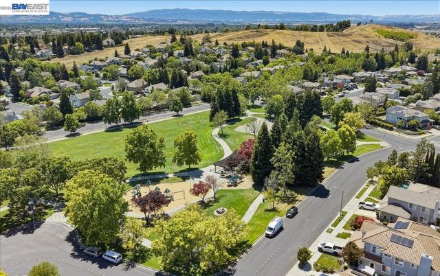 604 Sycamore Ct, Livermore, CA 94551