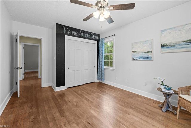 4104 Thalia DR, Virginia Beach, VA 23452
