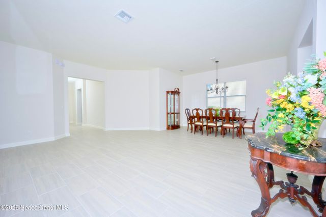 1774 Berkshire Circle SW, Vero Beach, FL 32968