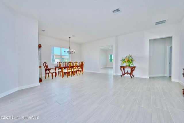 1774 Berkshire Circle SW, Vero Beach, FL 32968