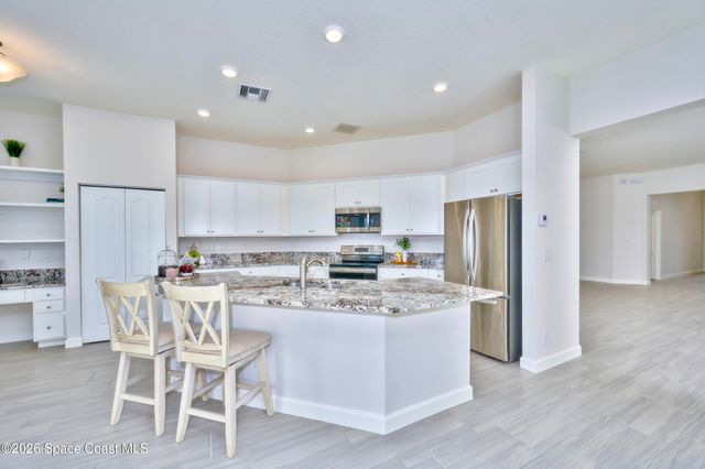 1774 Berkshire Circle SW, Vero Beach, FL 32968