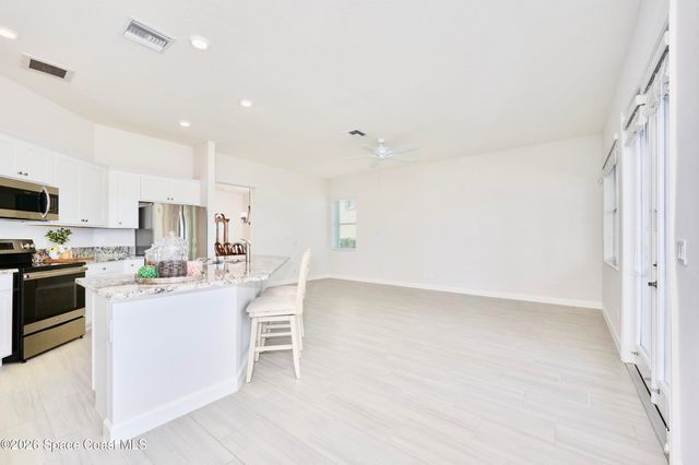 1774 Berkshire Circle SW, Vero Beach, FL 32968