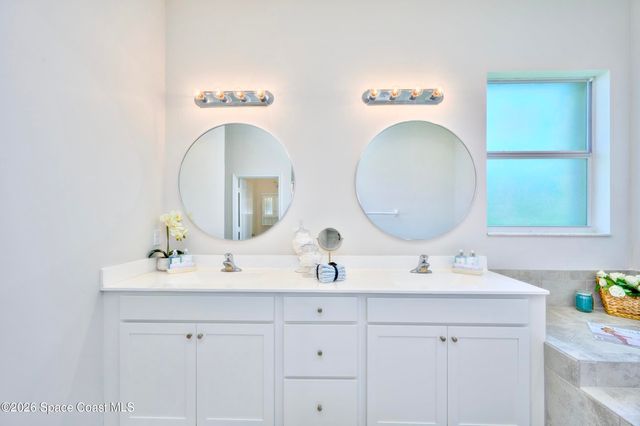 1774 Berkshire Circle SW, Vero Beach, FL 32968