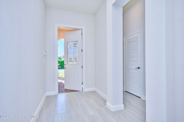 1774 Berkshire Circle SW, Vero Beach, FL 32968