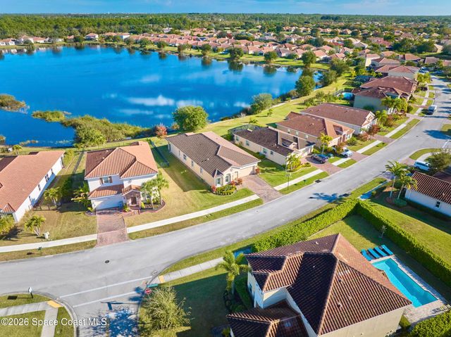 1774 Berkshire Circle SW, Vero Beach, FL 32968