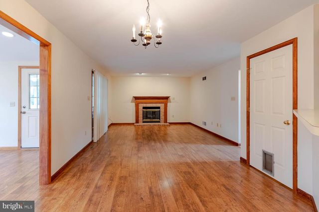 1460 YARDAL RD, State College, PA 16801