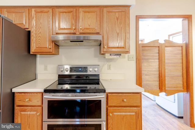 1460 YARDAL RD, State College, PA 16801