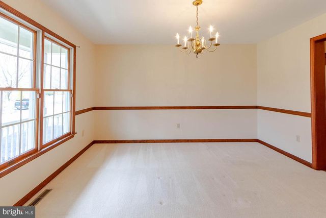 1460 YARDAL RD, State College, PA 16801