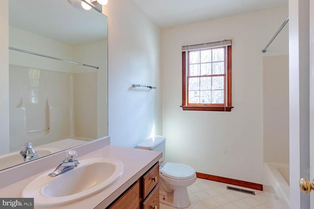 1460 YARDAL RD, State College, PA 16801