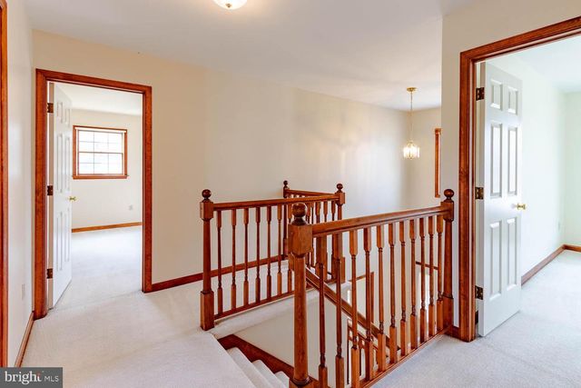 1460 YARDAL RD, State College, PA 16801