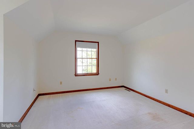 1460 YARDAL RD, State College, PA 16801