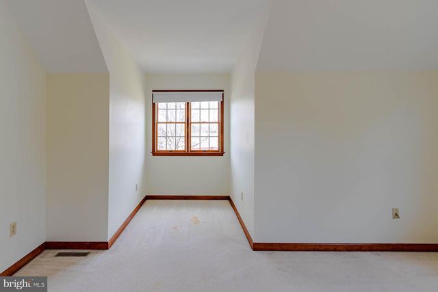 1460 YARDAL RD, State College, PA 16801