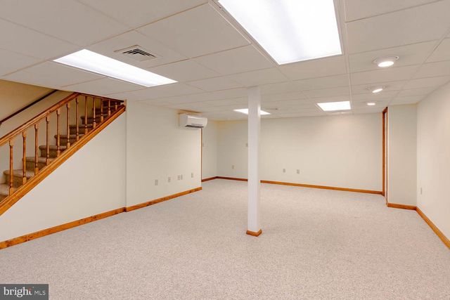 1460 YARDAL RD, State College, PA 16801