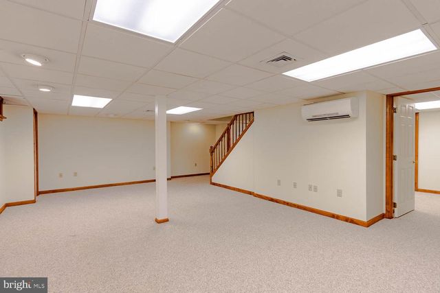 1460 YARDAL RD, State College, PA 16801