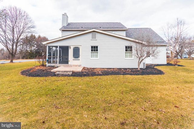 1460 YARDAL RD, State College, PA 16801