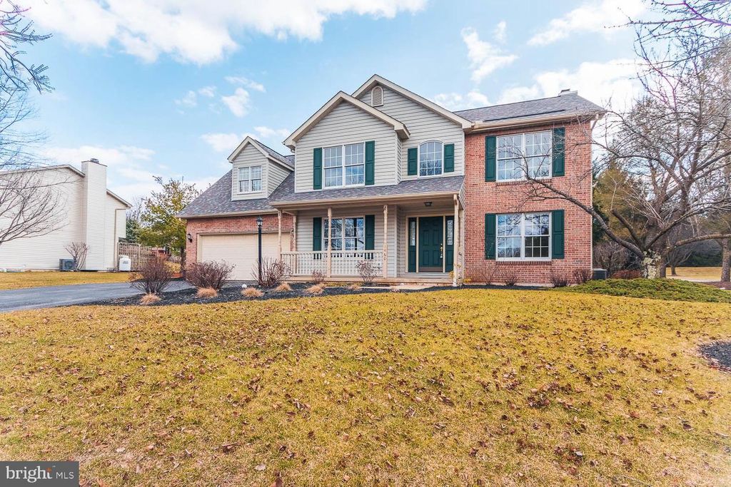 1460 YARDAL RD, State College, PA 16801