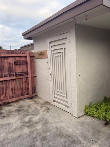 5114 SW 133rd Ct Dr, Miami, FL 33175