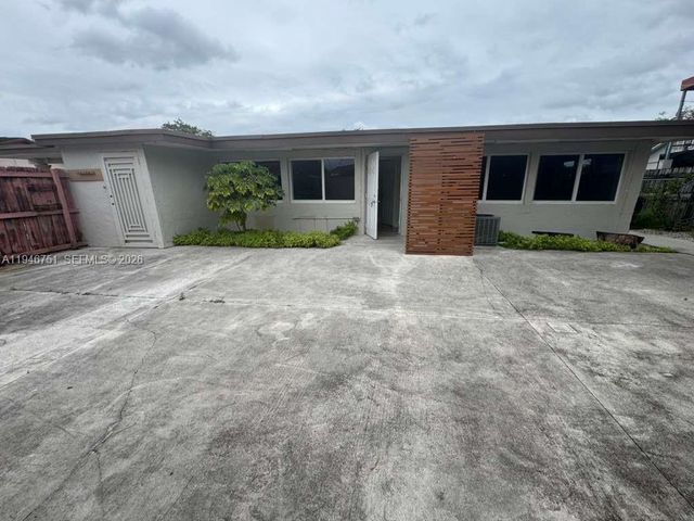 5114 SW 133rd Ct Dr, Miami, FL 33175