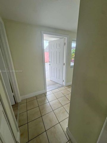 5114 SW 133rd Ct Dr, Miami, FL 33175