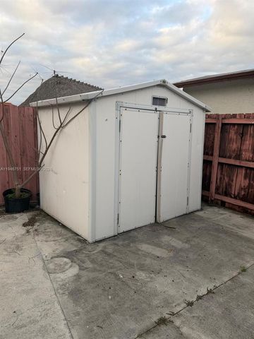 5114 SW 133rd Ct Dr, Miami, FL 33175