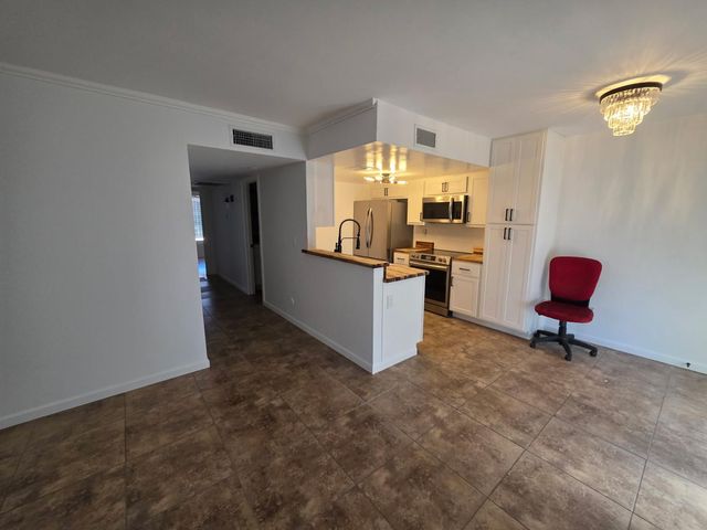 830 E Joan D Arc Avenue, Phoenix, AZ 85022
