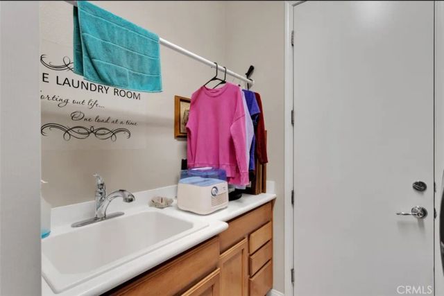 10266 Lakeshore, Apple Valley, CA 92308