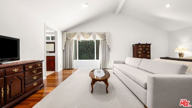 16230 Meadowcrest Road, Sherman Oaks, CA 91403