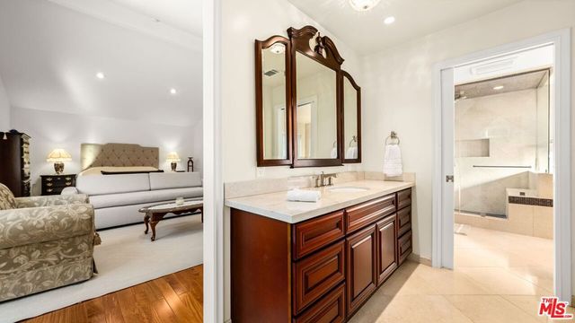 16230 Meadowcrest Road, Sherman Oaks, CA 91403