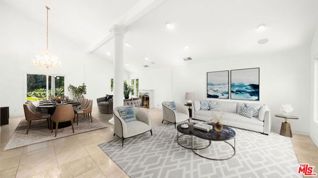 16230 Meadowcrest Road, Sherman Oaks, CA 91403