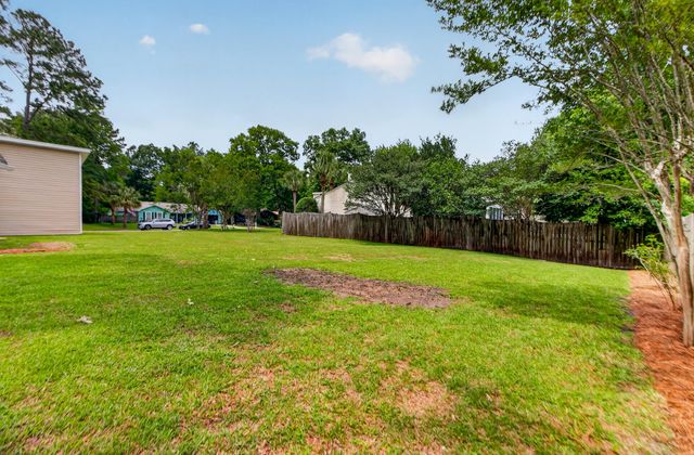 56 Shadowmoss Parkway, Charleston, SC 29414