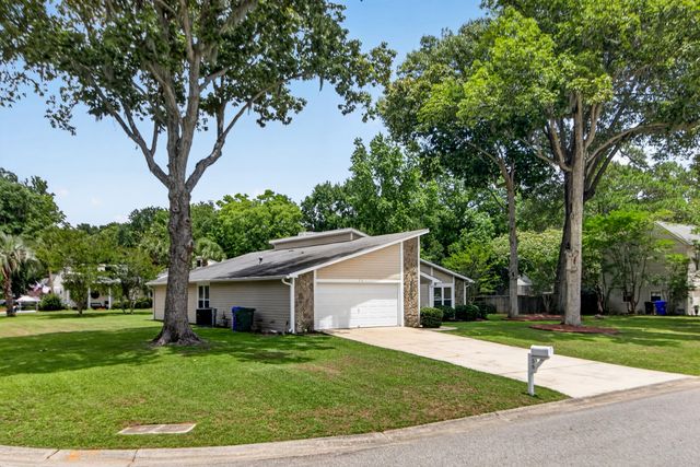 56 Shadowmoss Parkway, Charleston, SC 29414