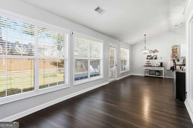 3237 Victoria Park Lane NE, Buford, GA 30519