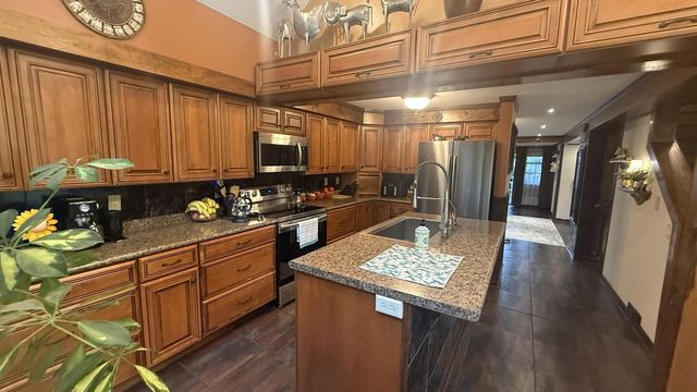 24624 81st PLACE, Salem, WI 53168