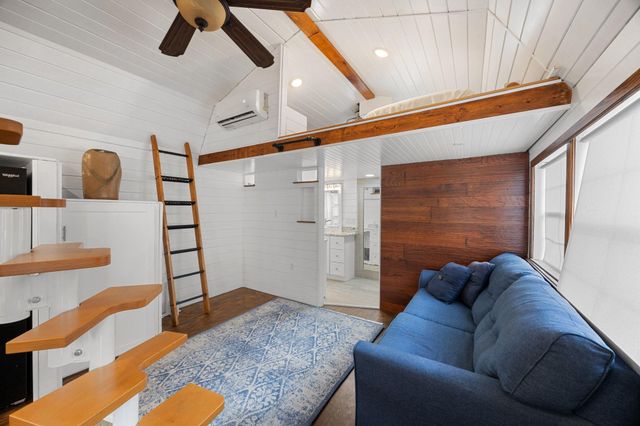 1346 Amistad DR, Round Rock, TX 78664