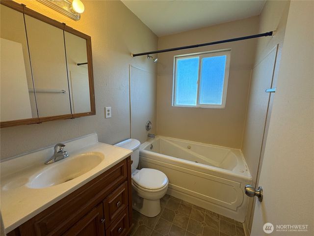 352 28th Avenue, Longview, WA 98632