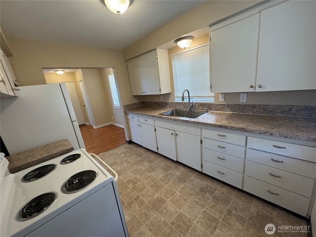 352 28th Avenue, Longview, WA 98632