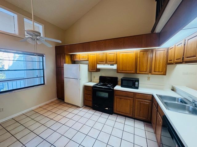 40 AUSTIN PLACE, Oldsmar, FL 34677