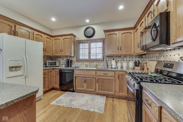 3259 Buckmoor Parkway, Greenwood, IN 46143