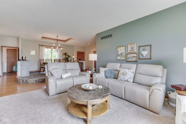 3259 Buckmoor Parkway, Greenwood, IN 46143