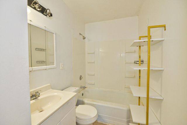 928 E Joseph Ave, Spokane, WA 99208
