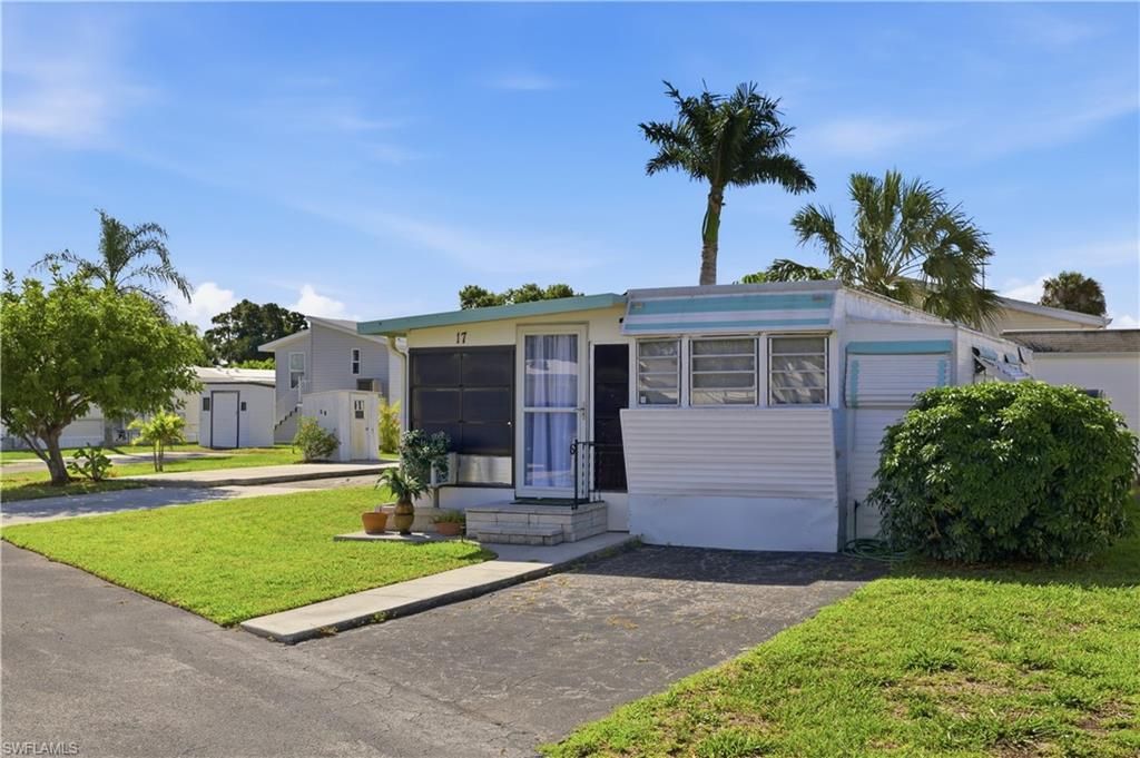17 Jade DR 17J, NAPLES, FL 34114 — photo 3