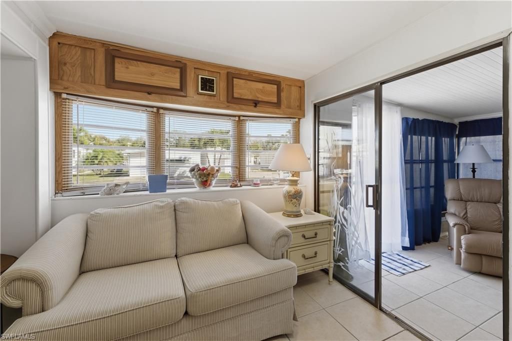 17 Jade DR 17J, NAPLES, FL 34114 — photo 4