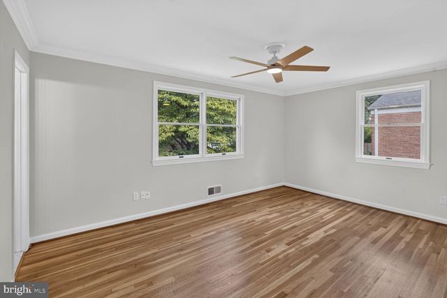 6035 CHATSWORTH LN, Bethesda, MD 20814