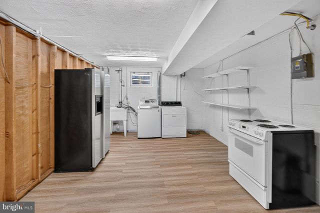 6035 CHATSWORTH LN, Bethesda, MD 20814