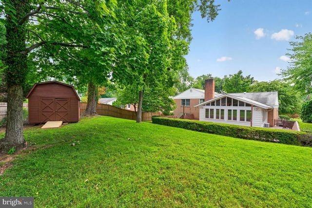 6035 CHATSWORTH LN, Bethesda, MD 20814