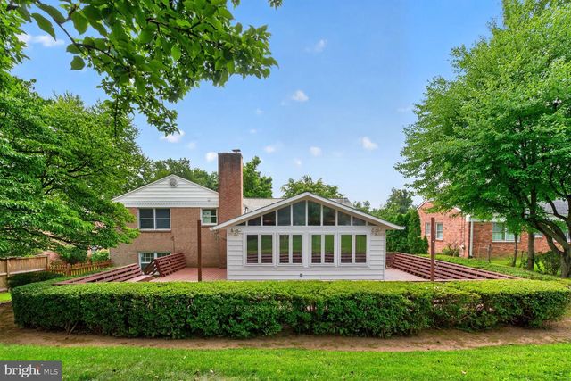 6035 CHATSWORTH LN, Bethesda, MD 20814