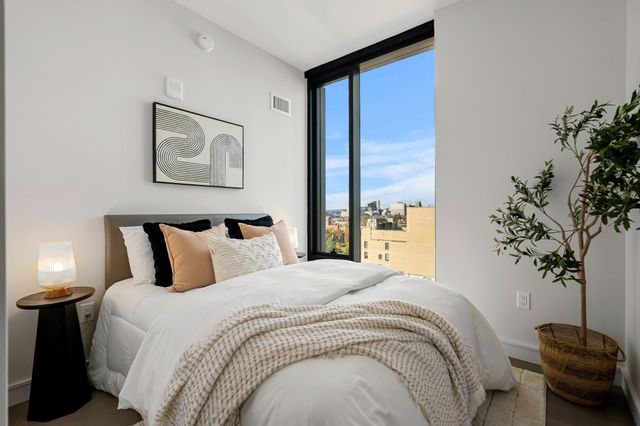 55 Lagrange St 1904, Boston, MA 02116