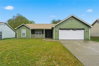 617 N Salsbury Court, Lawrence, KS 66049