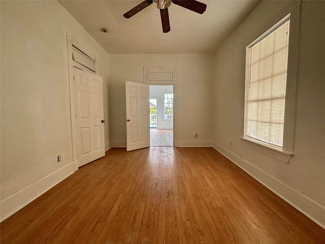 3410 Sealy Street, Galveston, TX 77550