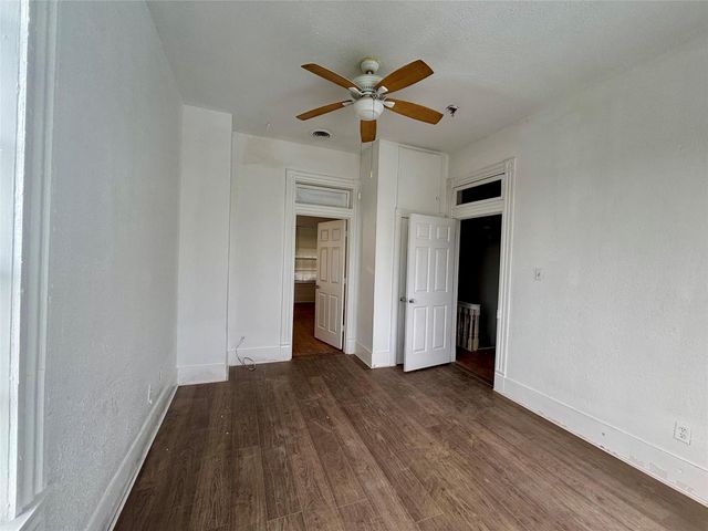 3410 Sealy Street, Galveston, TX 77550